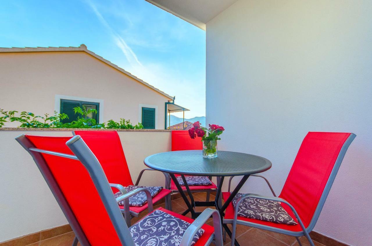 Apartment Ive Трогір Екстер'єр фото