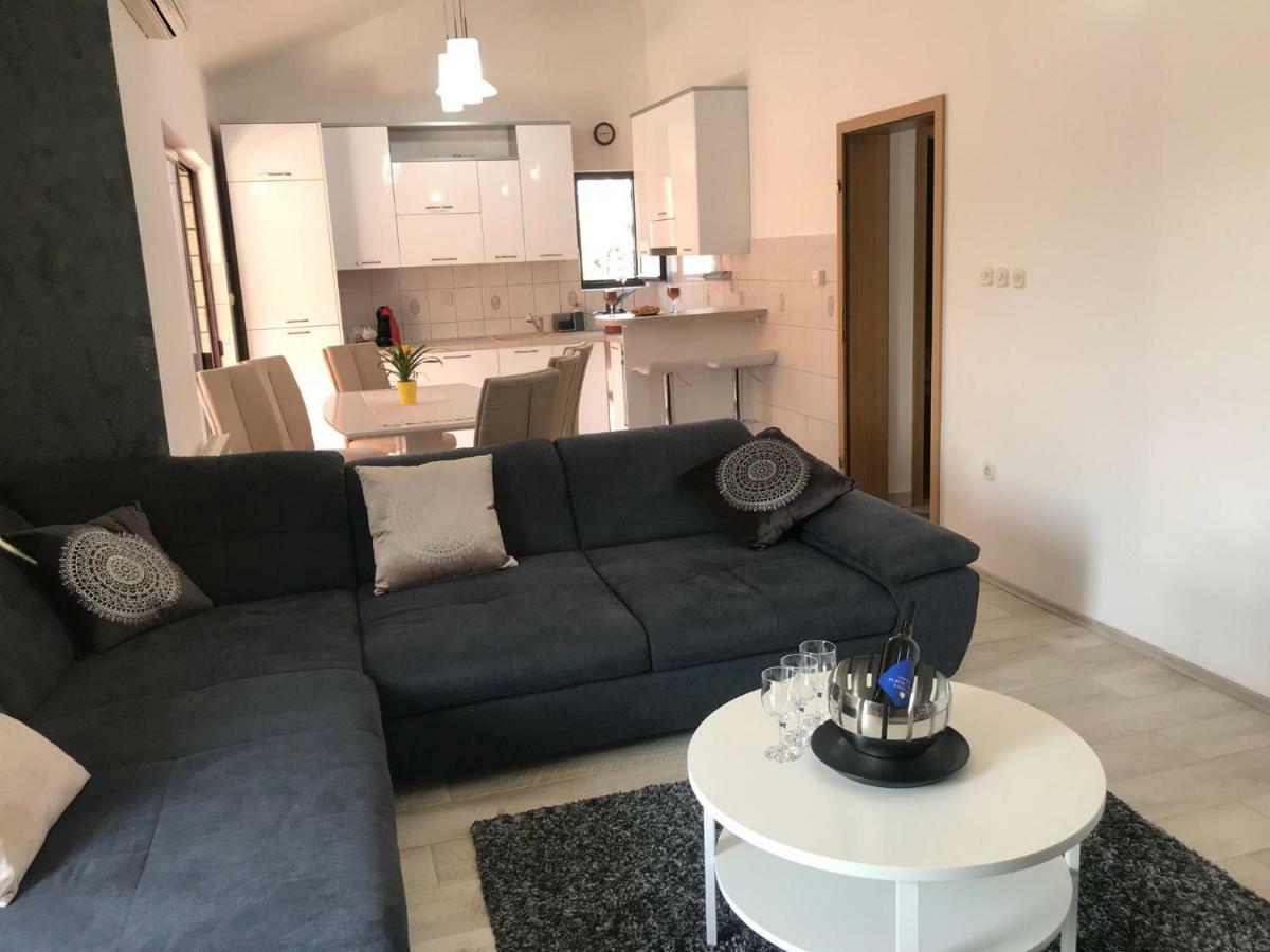 Apartment Ive Трогір Екстер'єр фото